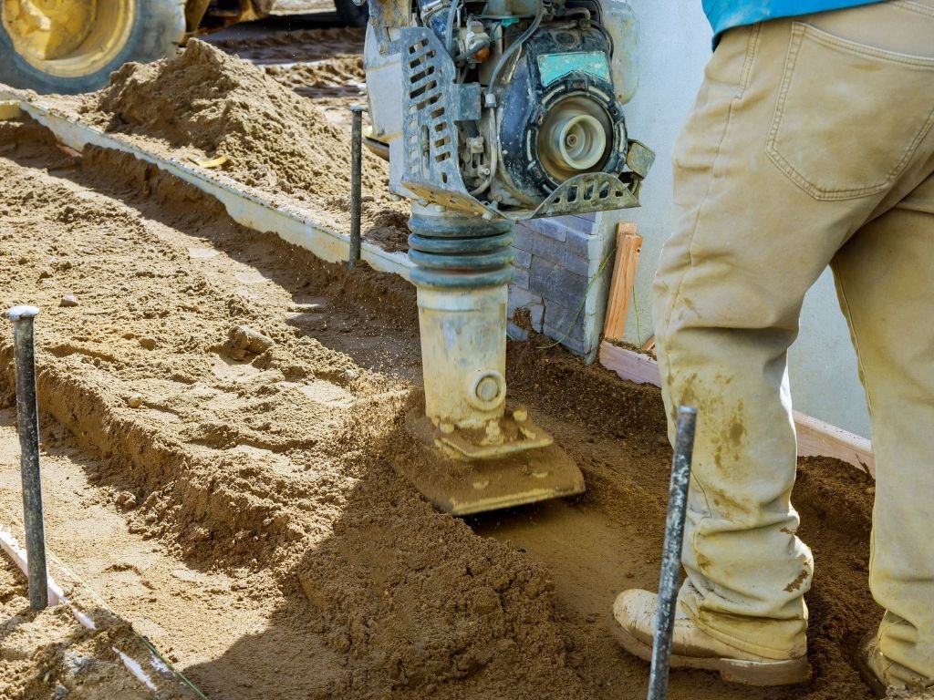 compactador-percussao-sapo-locacao-aluguel-compactacao-de-solo-02